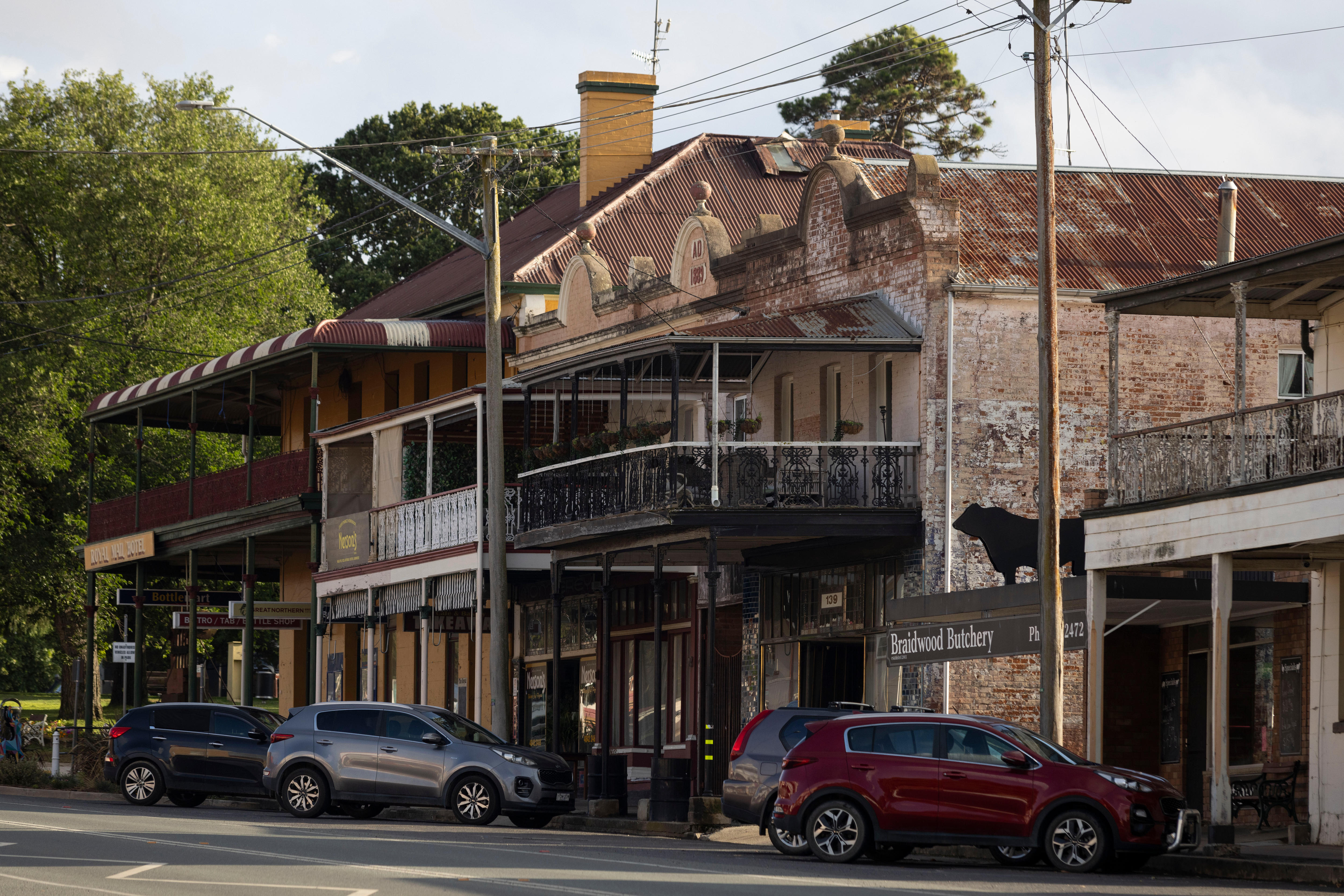 Calle principal de la ciudad histórica.