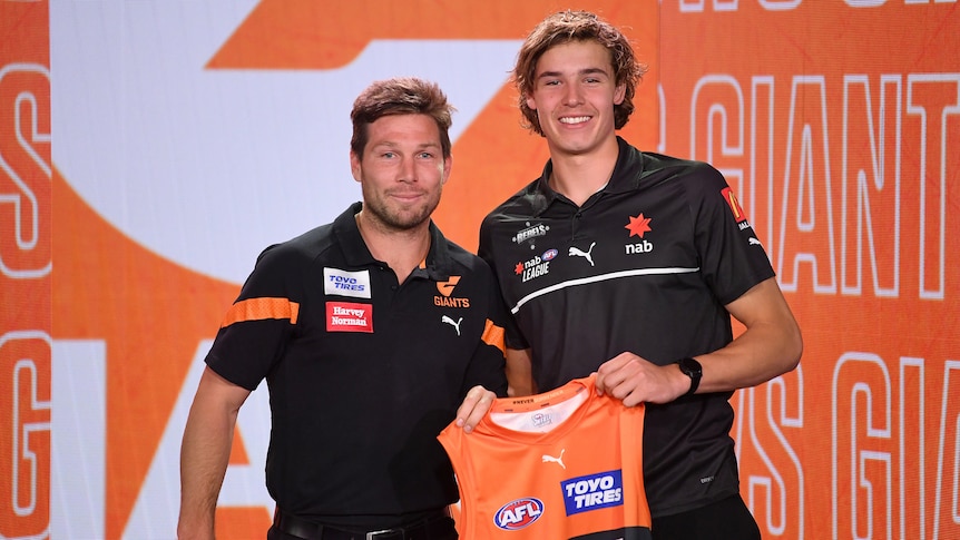 Les Giants du Grand Ouest de Sydney choisissent Aaron Cadman avec le premier choix du repêchage de l’AFL