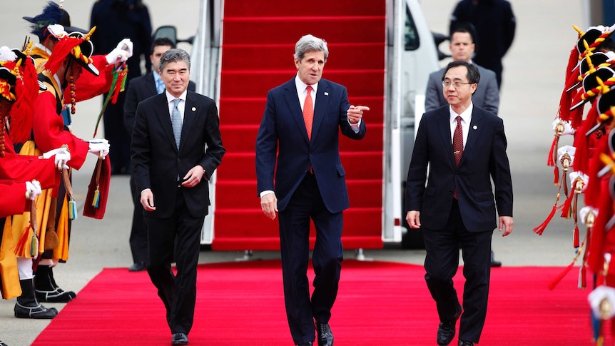 John Kerry arrives in Seoul