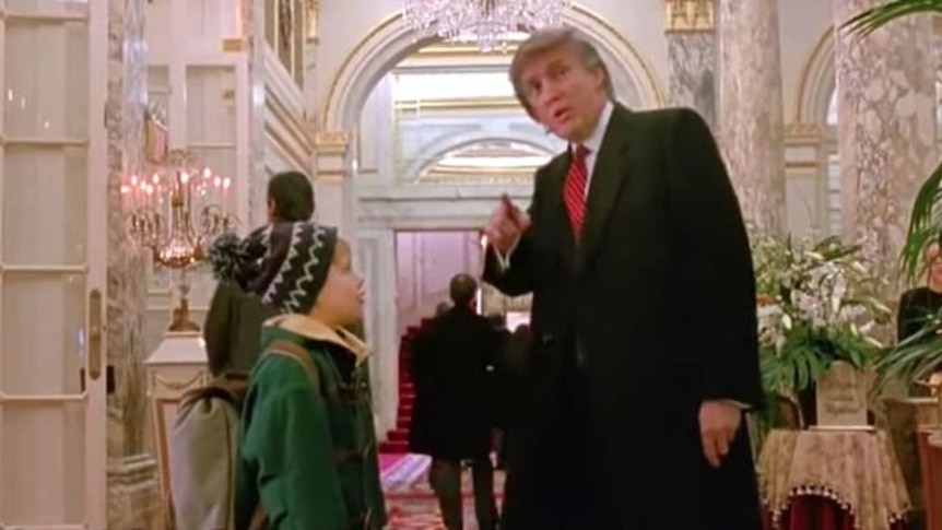 donald trump in the film home alone 2 with actor macaulay culkin