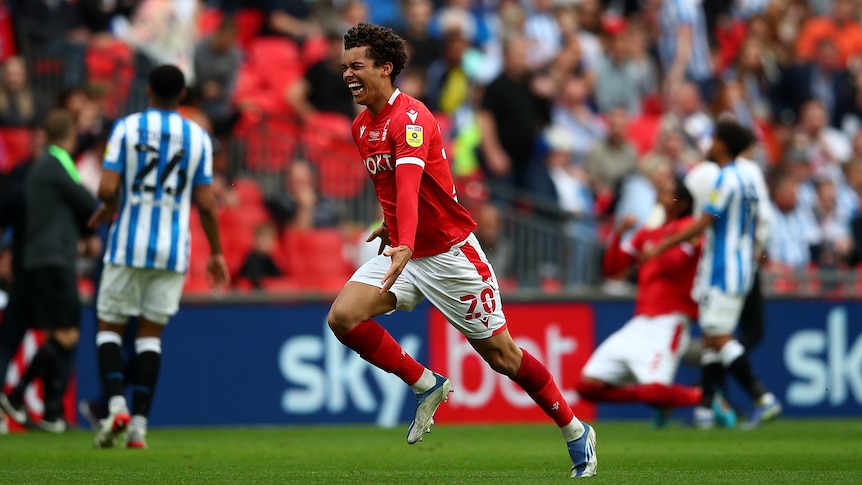 Nottingham Forest, vainqueur de la Coupe d’Europe, revient en Premier League pour la première fois depuis 1999