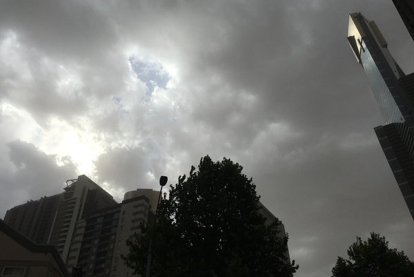 A severe thunderstorm warning has been issued for Melbourne