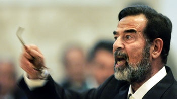 Saddam Hussein argues with the chief judge [File photo].