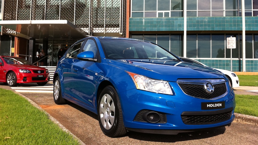 New hatch model of Cruze