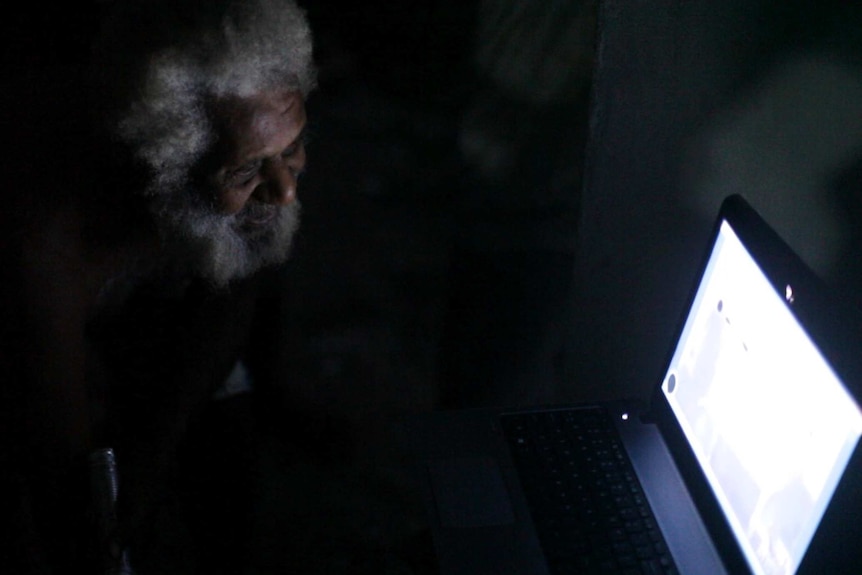 An elderly man in Naviso