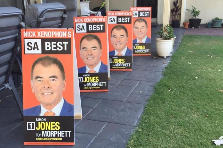 Simon Jones election signs