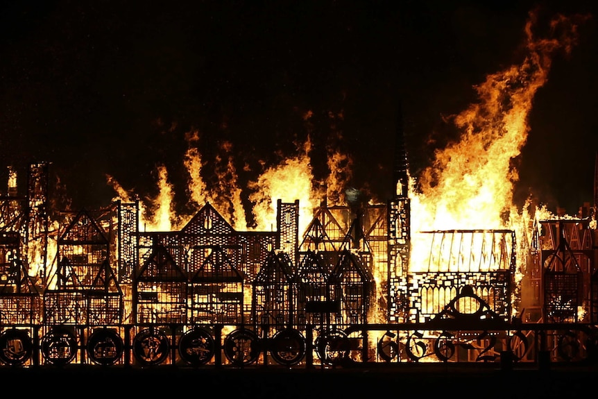 Great Fire of London replica is set ablaze on the River Thames.