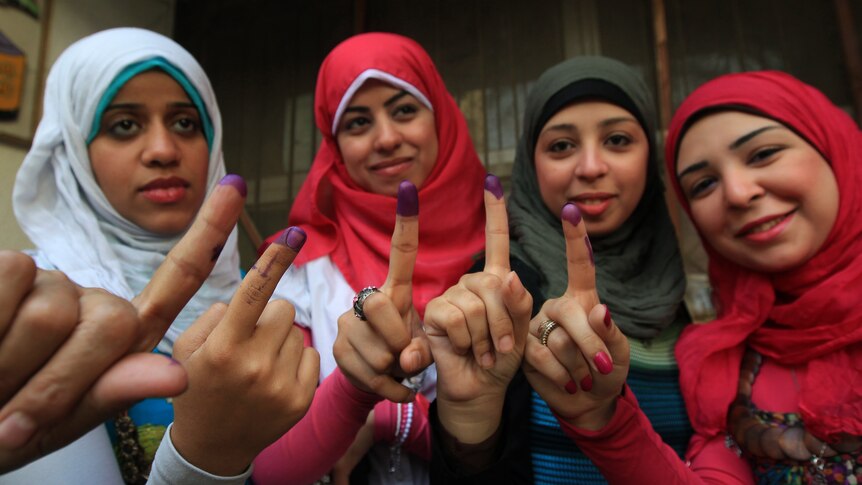 Egyptian women vote