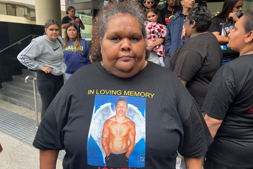 Karen Blanket wears a black shirt which pays tribute to Jomen who is pictured as an angel
