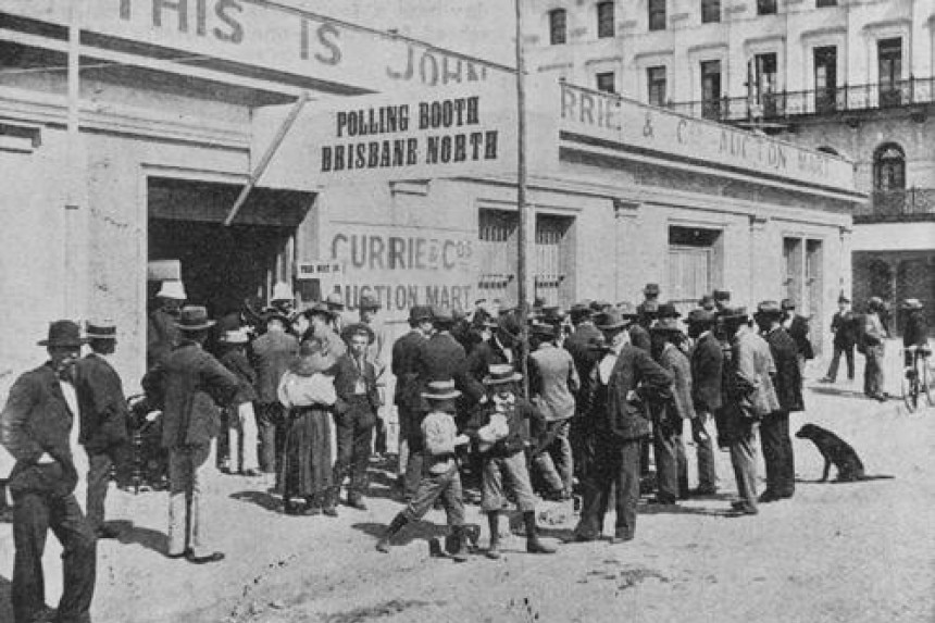 People line up outside a polling station on referendum day, Brisbane, 1899.