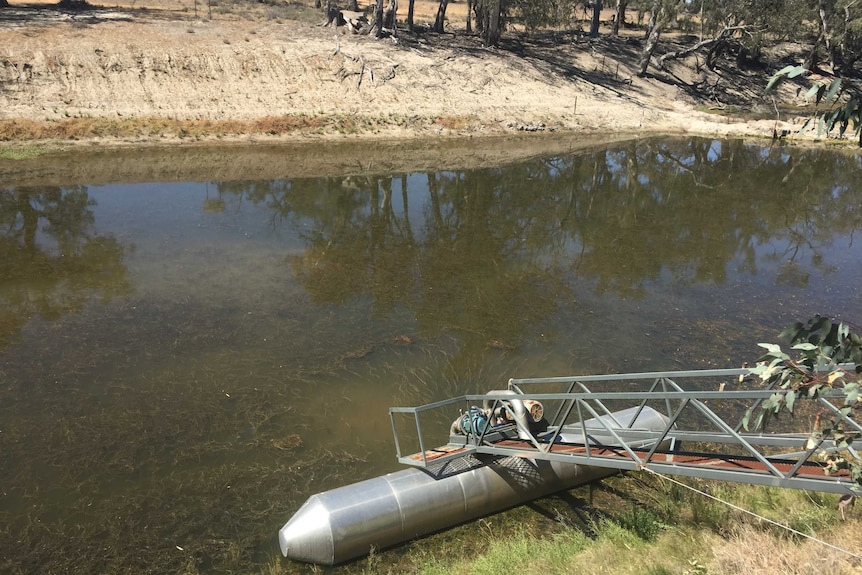 Irrigation pump in the Darling River
