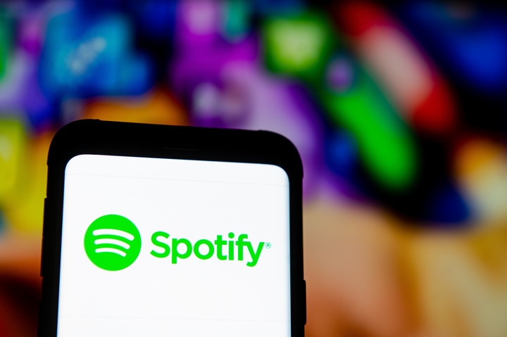 Spotify's market power on display amid Joe Rogan controversy - ABC listen