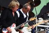 Status Quo guitarist Rick Parfitt has died in a hospital in Spain, aged 68.
