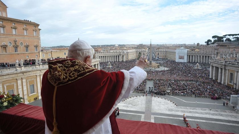 Pope Benedict XVI blesses the faithful