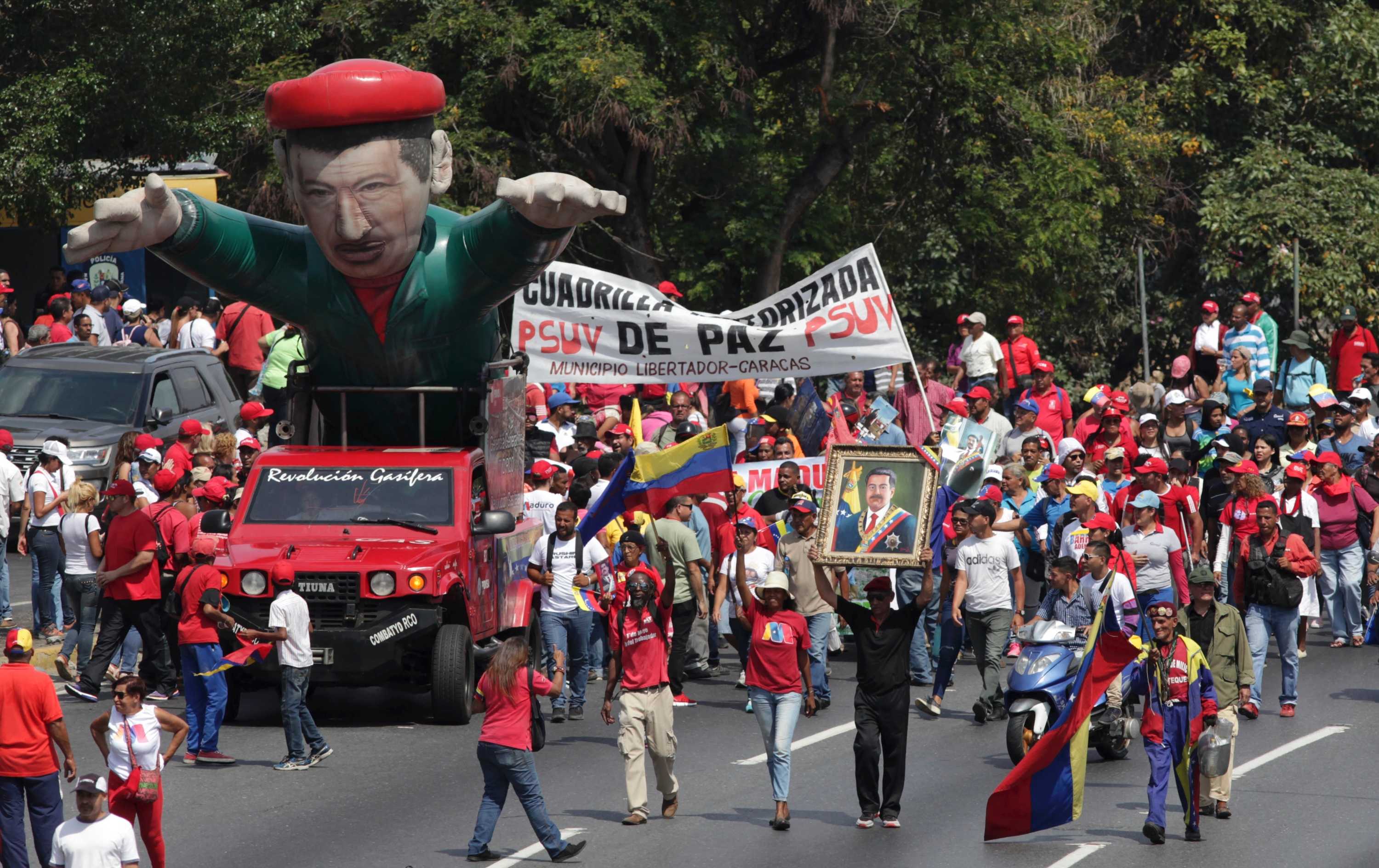 Venezuelans Stage Mass Protests After Military Ignores Calls To Oust ...