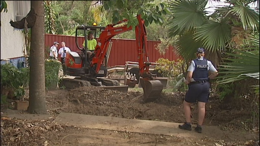 Police dig up suburban yard after cash find