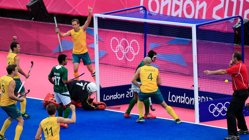 Early ascendancy ... Liam De Young (5L) put the Kookaburras on the board in the fourth minute.