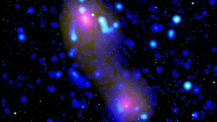 Radio telescope image of a cosmic bridge