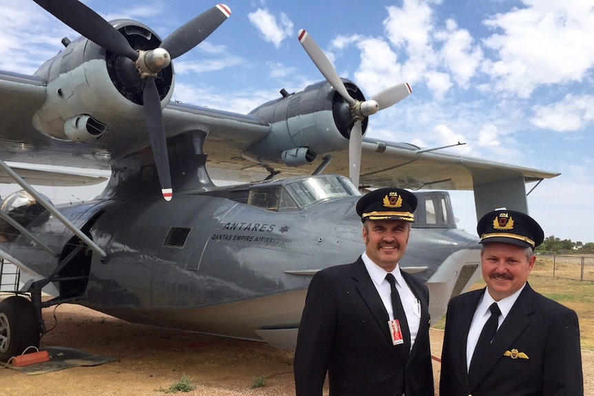 Charity flight operated by Qantas' iconic "Retro Roo" plane