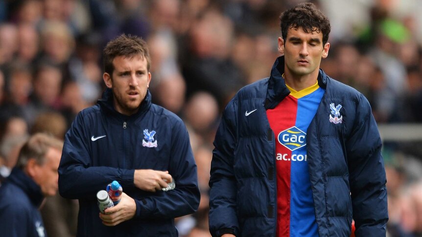 Jedinak limps off for Crystal Palace