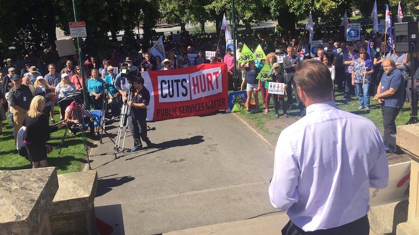 Senator Whish-Wilson addresses CSIRO rally in Hobart