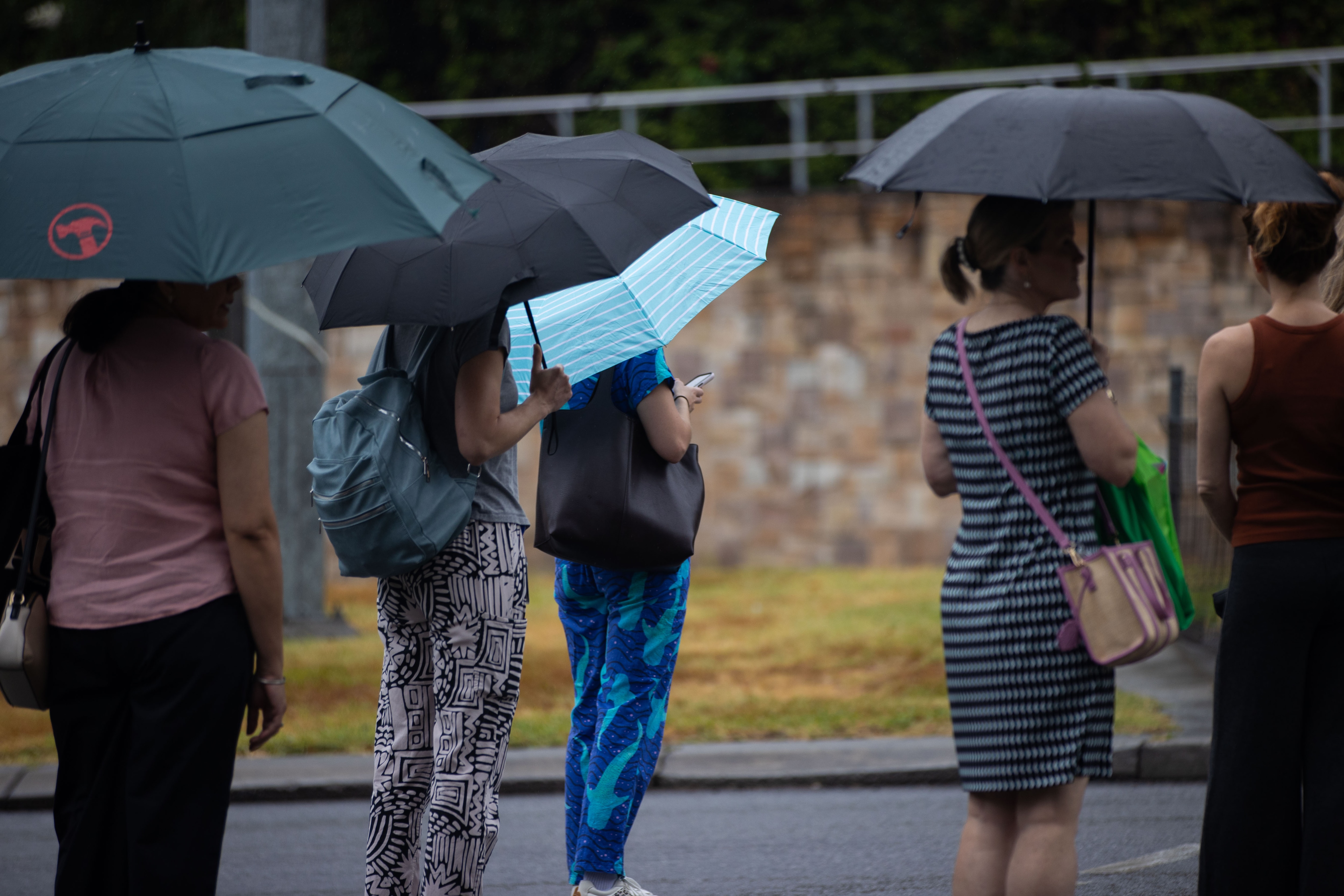 Heavy rainfall around the south-east but Brisbane escapes major downpours