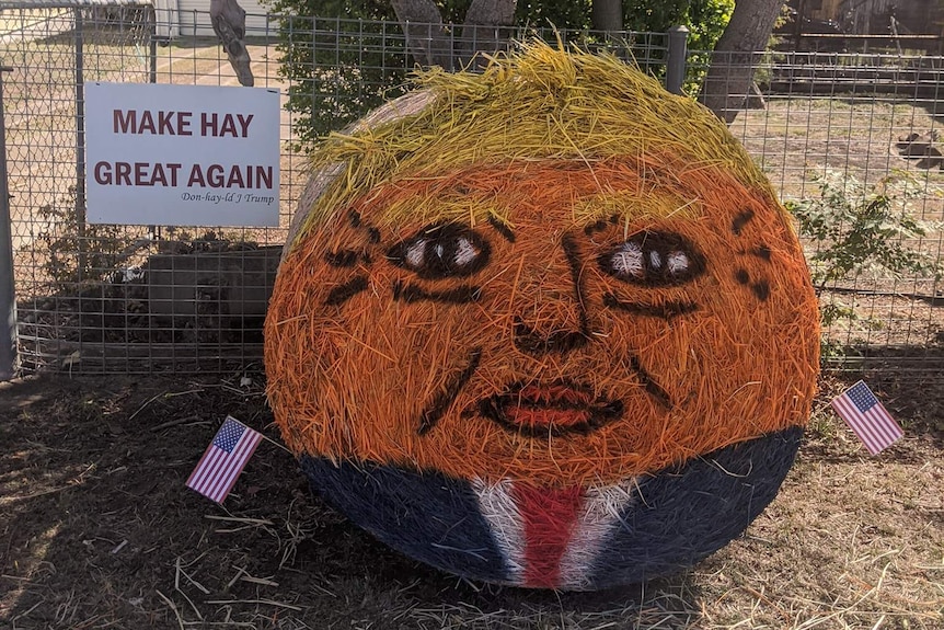 Kalbar hay bales - Trump