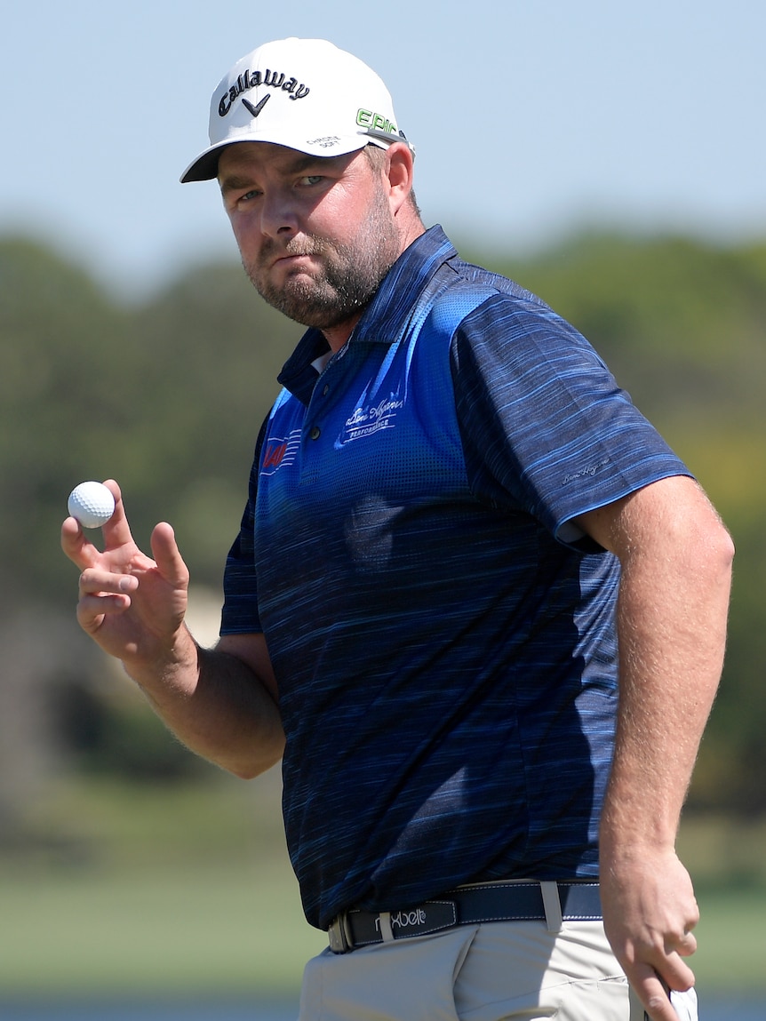 Marc Leishman acknowledges crowd at Arnold Palmer Invitational