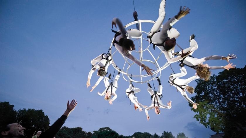 Spanish aerial choreography troupe K@osmos will open the 2010 Melbourne Festival.