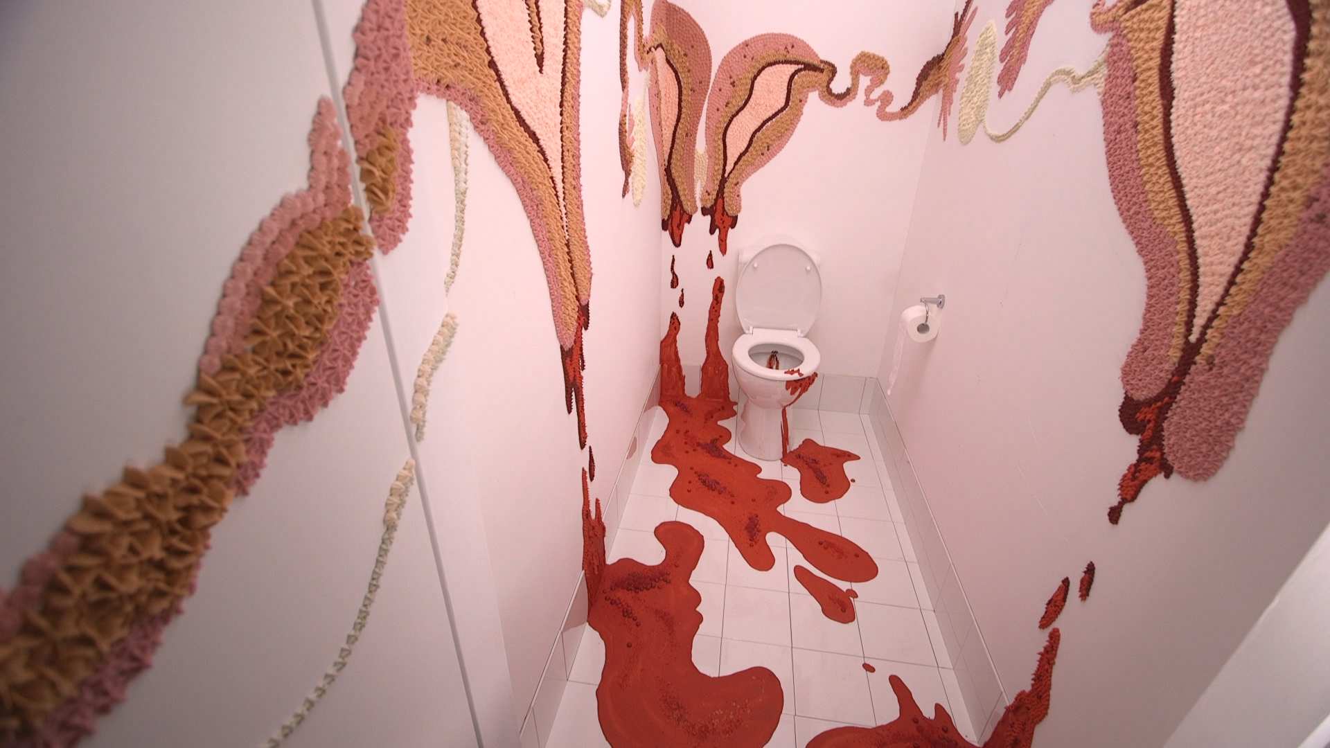 【開封済み】PURTIER PLACENTA 第6世代 Giant placenta made from crimson-dyed t-shirts installed after two