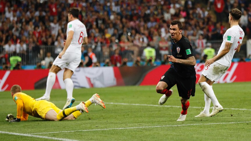 Mario Mandzukic celebrates goal against England