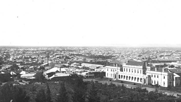 Panoramic view north-east across Perth from Observatory Hill, 1912.