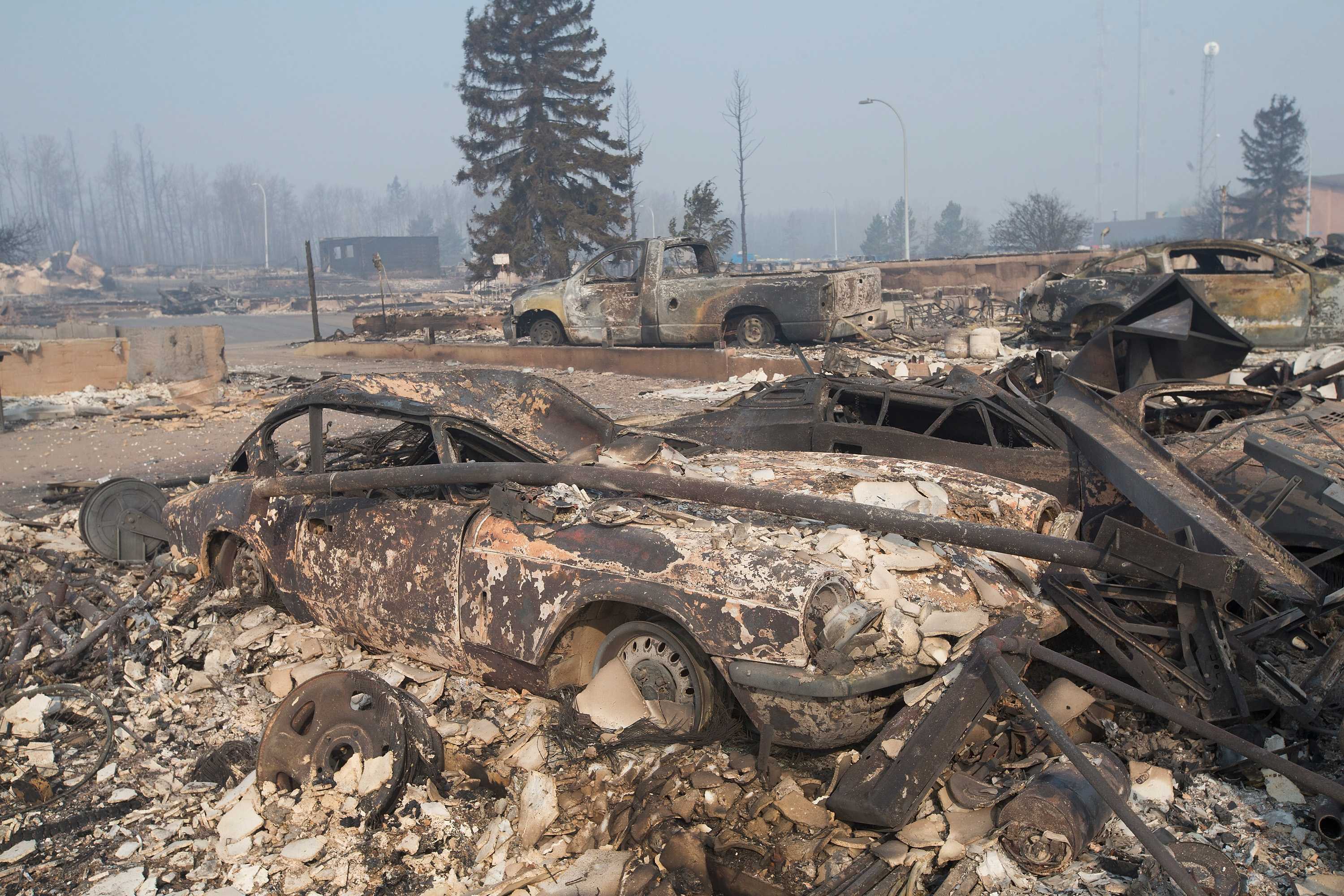 Fort McMurray fires Security camera captures inferno ripping through