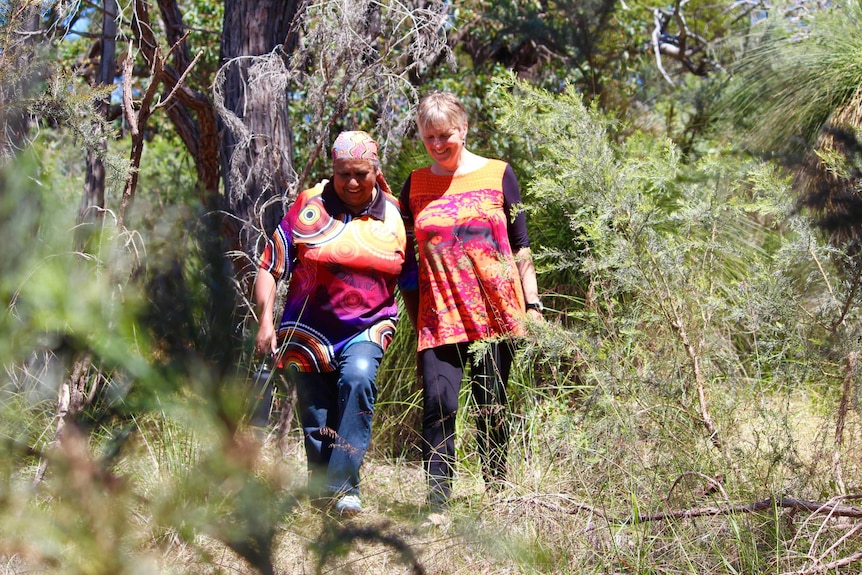 Lynnette Coomer and Dr Denise Cook walk amongst the Shenton Park bush