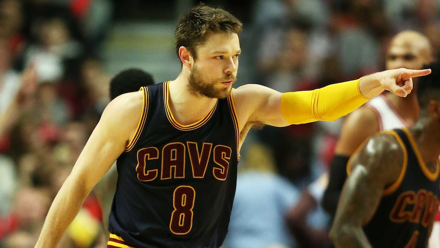 Matthew Dellavedova of Cleveland Cavaliers reacts in the fourth quarter against Chicago Bulls.