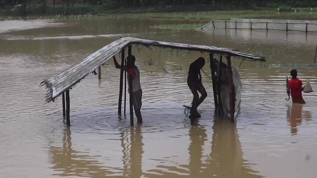 Bangladesh Camp Housing Rohingya Refugees Floods Thousands Become Homeless Abc News