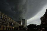 One of the first bands of wind and rain from Hurricane Gustav arrive in New Orleans.