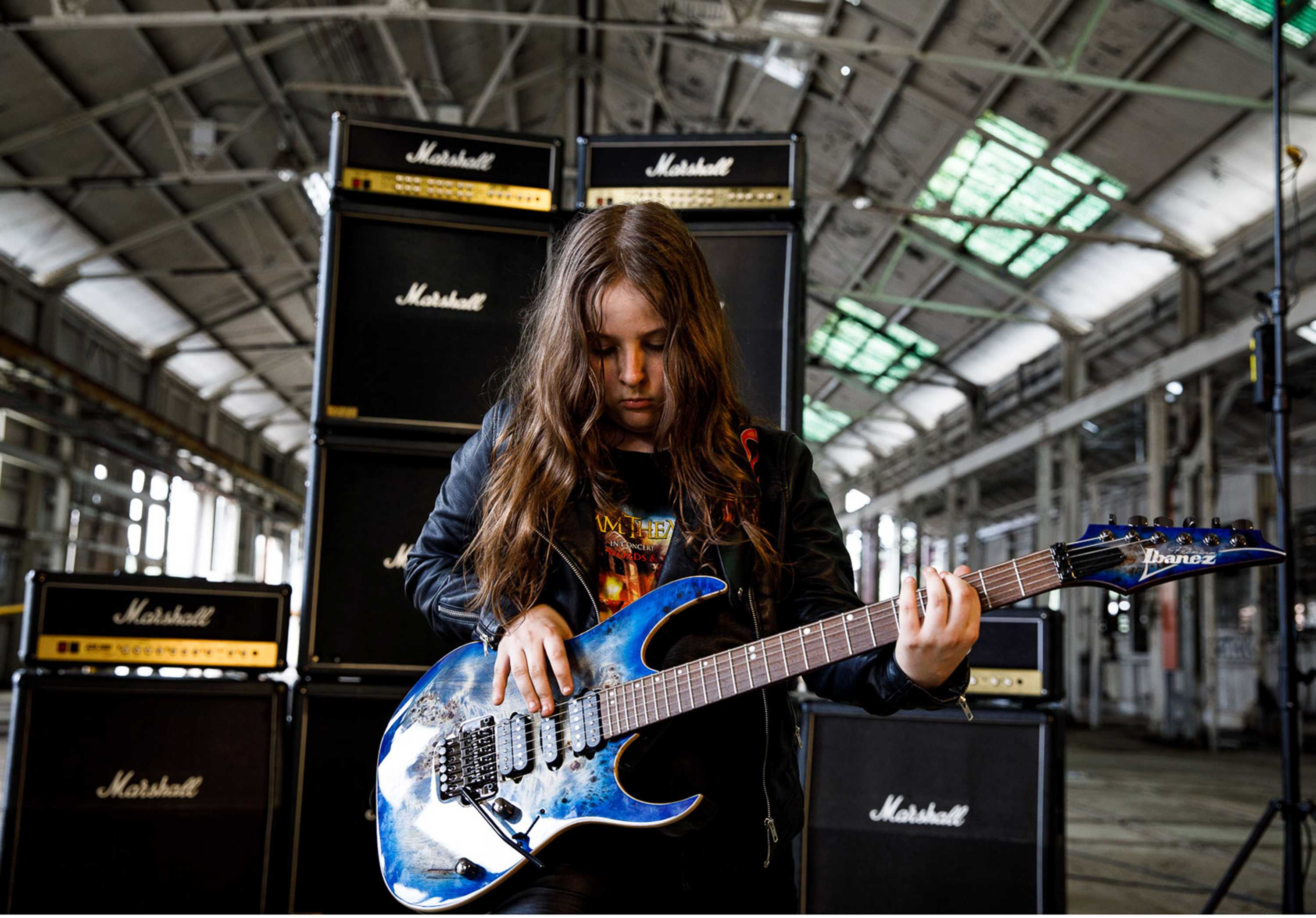 Making Child Prodigies Meet the 11yearold who sells paintings for 50,000 ABC News