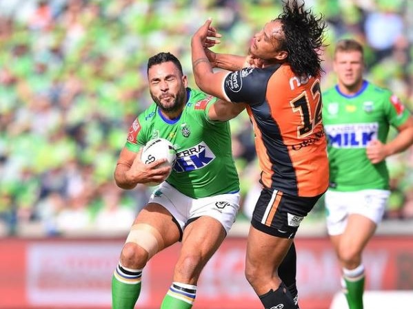 Canberra Raiders recruit Ryan James scores a try in his first NRL match since returning from back-to-back ACL injuries