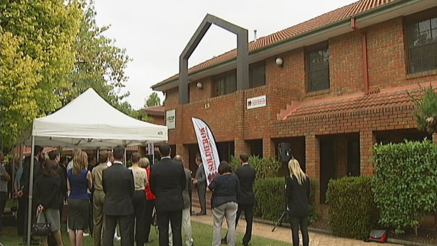 The Robert Poate Centre aims to help in the rehabilitation of serving and returned Defence personnel.