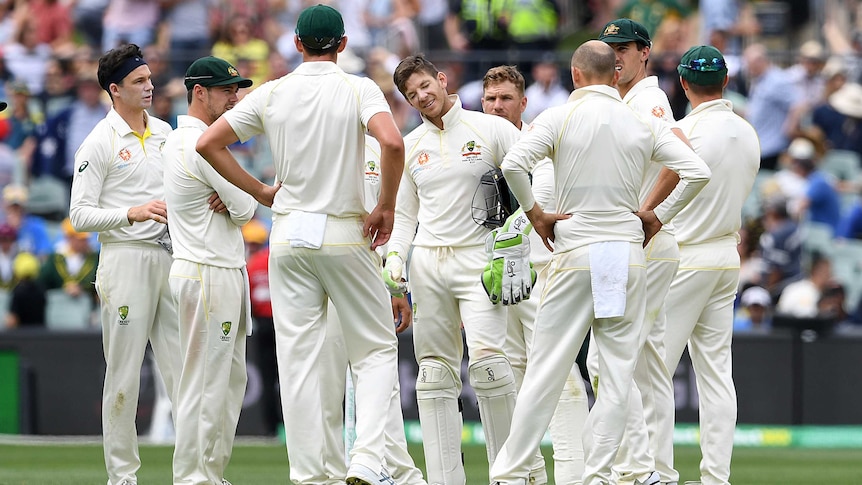 Tim Paine and the Australian team look disappointed