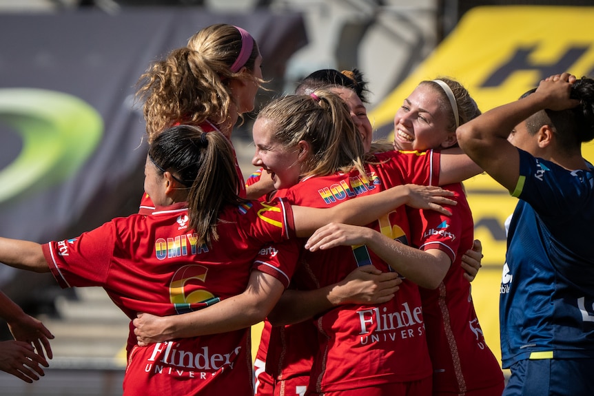 adelaide-united-celebrate-after-making-the-a-league-finals