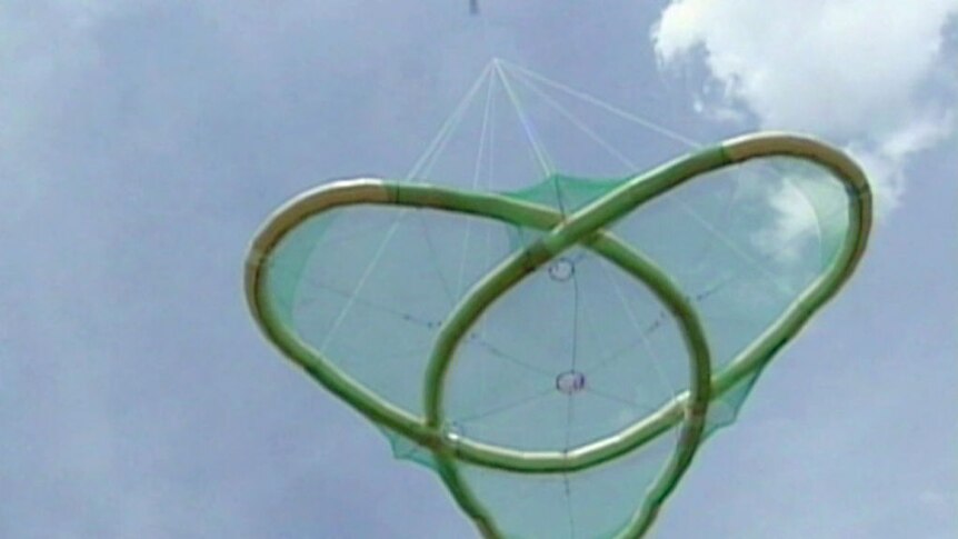 Researchers use giant bug catcher in Panama