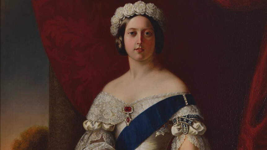 A painting of Queen Elizabeth in a white gown and blue sash