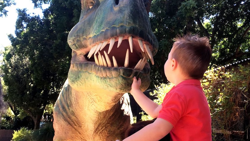 Perth Zoo sets up new Dinosaur attraction