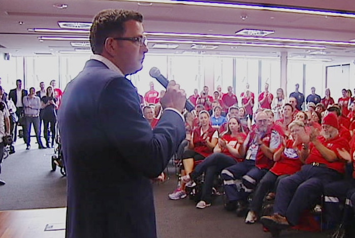 Daniel Andrews addresses a roomful of Labor volunteers during the 2014 state election campaign.