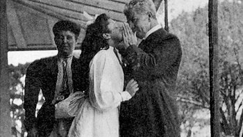 Black and white photo of Edmund Barton with his daughter and wife