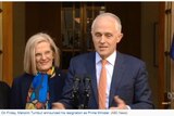 Bersama dengan keluarga, Malcolm Turnbull berpamitan dengan awak media