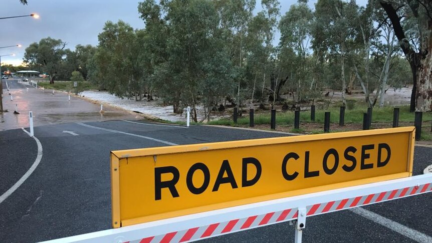 Palm Circuit Causeway closed due to flooding in Alice Springs.