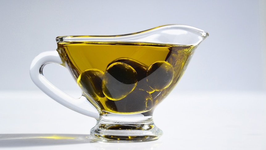 Olive Oil (Mareefe from Pixabay)
